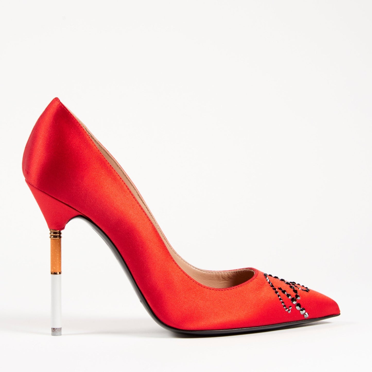 Smoking Hot Pump Pop Star