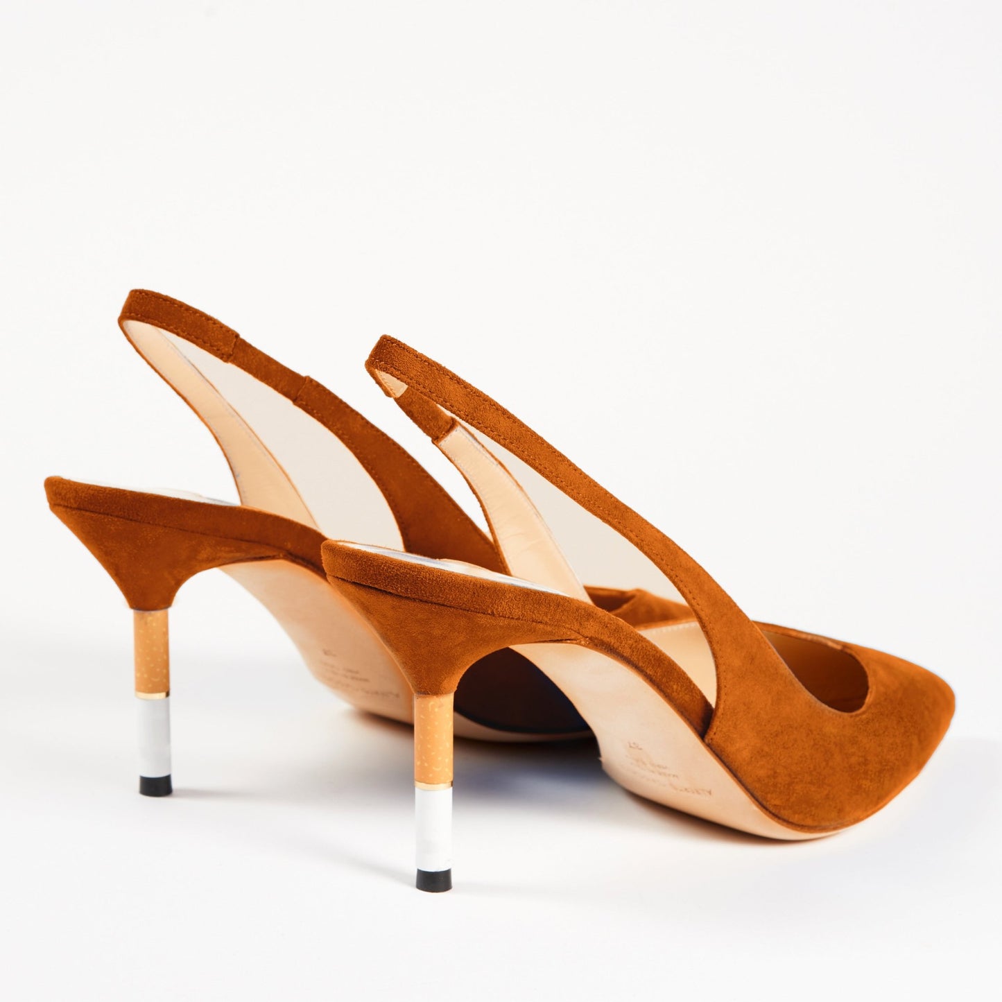 Smoking Hot Slingback Camoscio